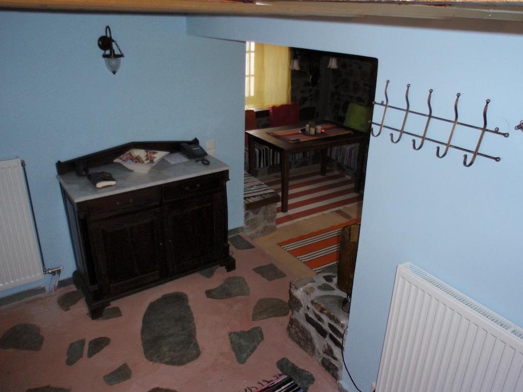 Villa Notia Skála Eresoú Habitación foto
